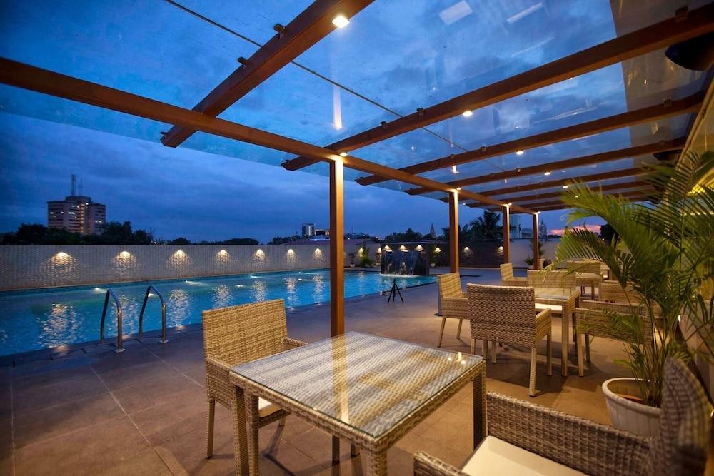 Hotel The The Grand Magrath Bengaluru Kültér fotó