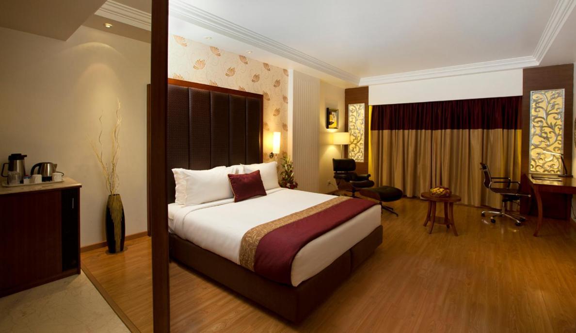 Hotel The The Grand Magrath Bengaluru Kültér fotó