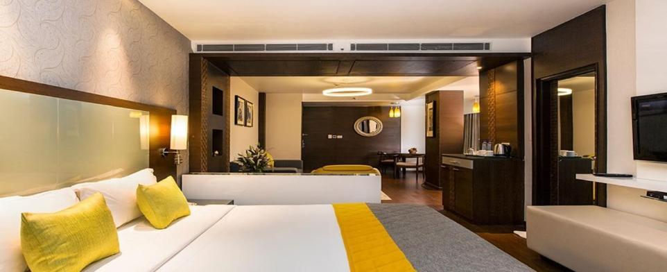 Hotel The The Grand Magrath Bengaluru Kültér fotó